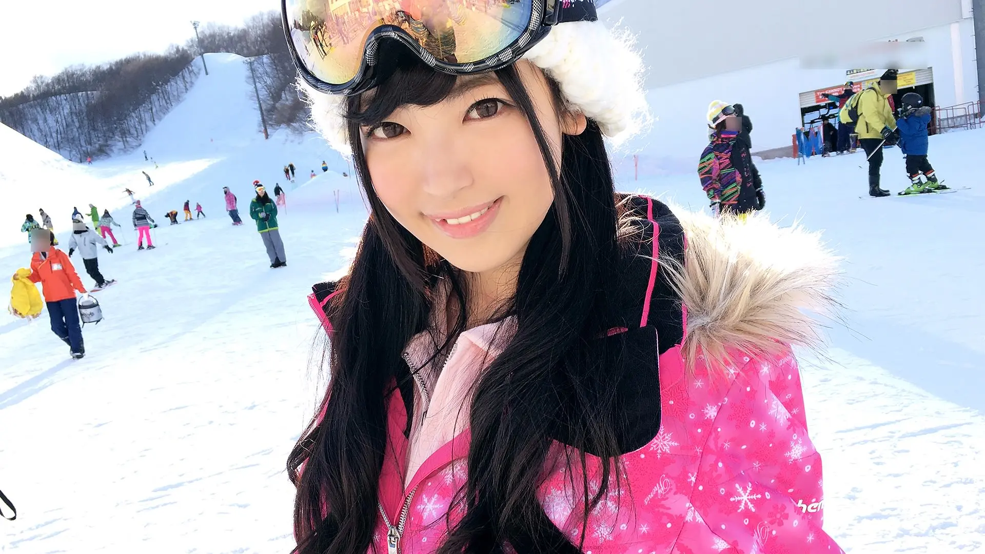 【動画あり】はるな 20歳 アイドル研修生 スキーナンパ 01 in 湯沢 200GANA-941シロウトTV (1)