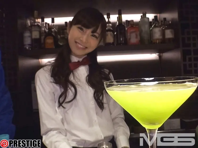 【動画あり】完全ガチ交渉！噂の、素人激カワ看板娘を狙え！ 33 YRH-115シロウトTV (5)