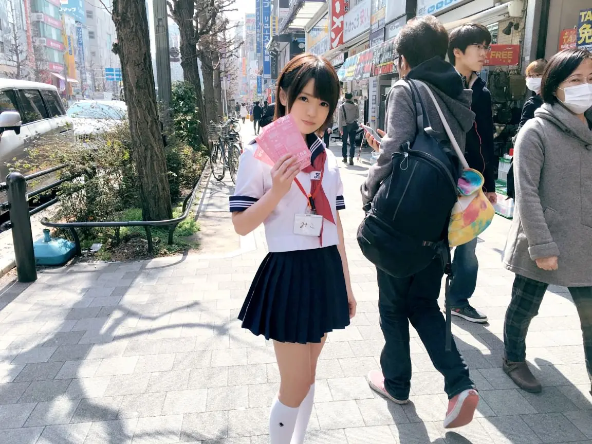 【動画あり】ミコ 20歳 コスプレカフェ店員 コスプレカフェナンパ 01 in秋葉原 200GANA-975シロウトTV (25)