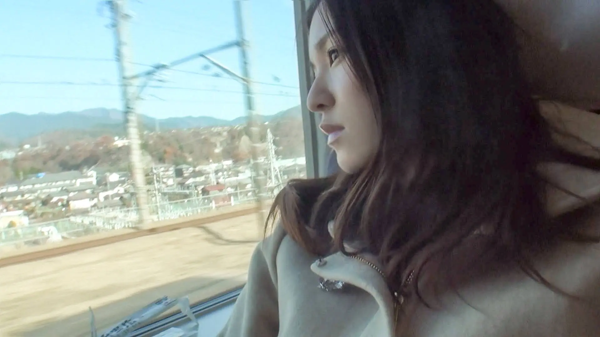 【動画あり】「週15回オナニーするセックス中毒人妻」 水嶋杏樹 27歳 中出し不倫温泉 SGA-047シロウトTV (3)