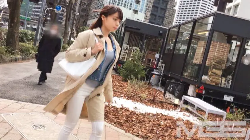【動画あり】さえこ 24歳 バスガイド カフェナンパ 04 in 新宿 200GANA-964シロウトTV (1)
