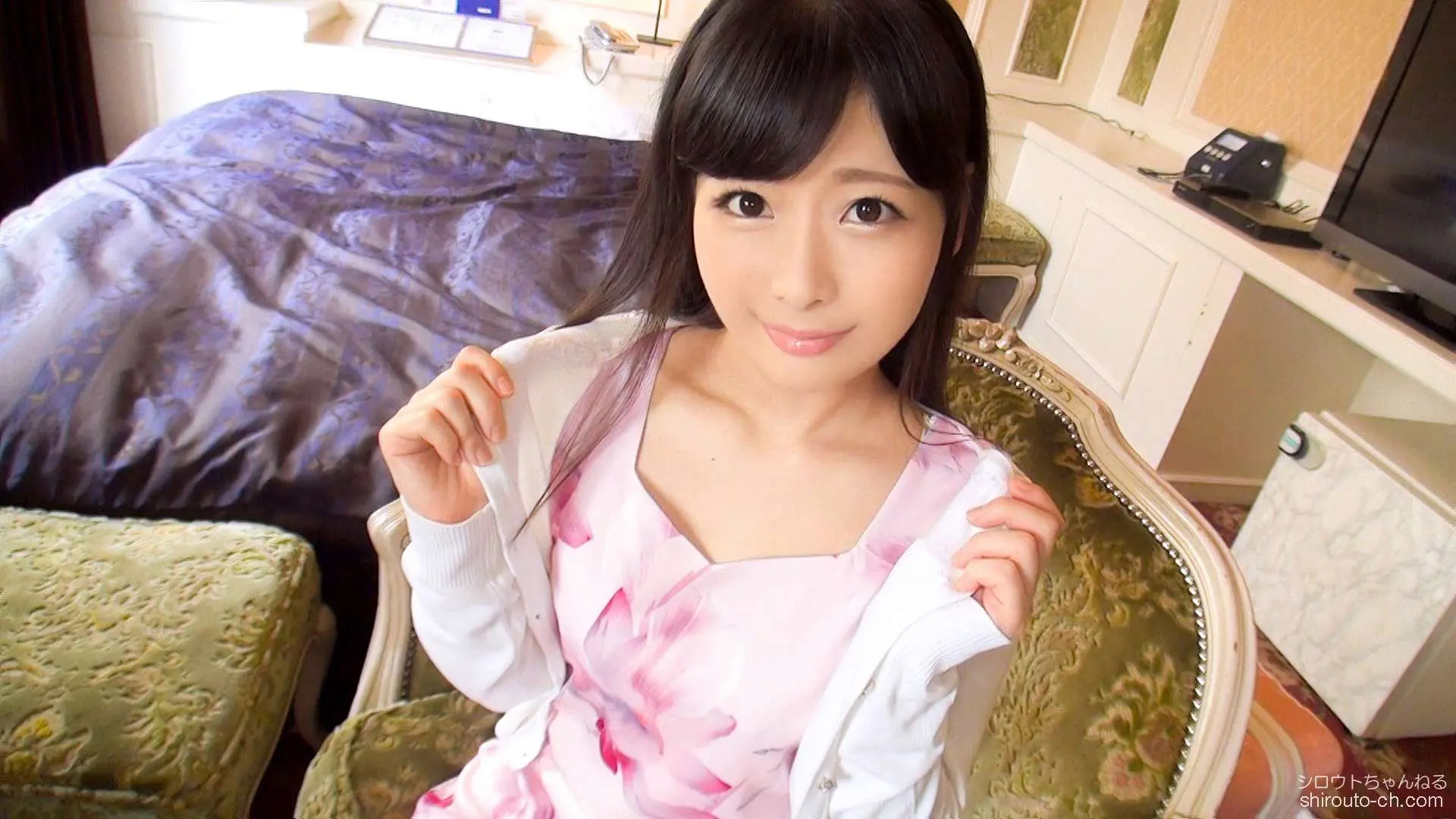 【動画あり】みおり 22歳 アイドル バスターミナルナンパ 03 in 新宿 チームH 200GANA-1063 シロウトTV (1)