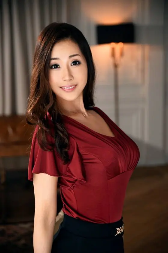 【動画あり】山内美嘉 41歳 美容会社経営 ラグジュTV 484 259LUXU-500 シロウトTV (1)