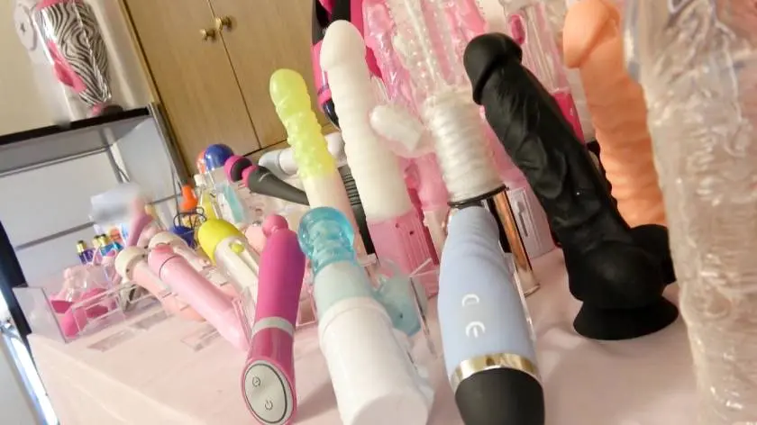 【動画あり】りお 25歳 オンラインの英会話講師 アダルトグッズモニター02 シロウトTV SIRO-2915 シロウトTV (1)