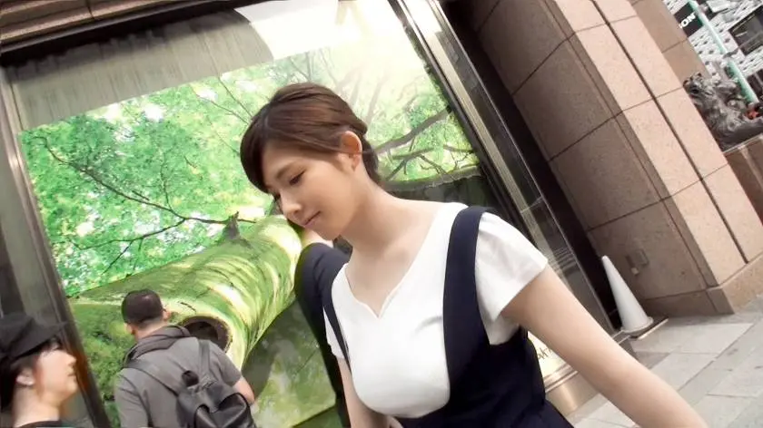 【動画あり】エミリ 24歳 博物館スタッフ マジ軟派、初撮。 846 in 銀座 ナンパTV 200GANA-1393 シロウトTV (1)