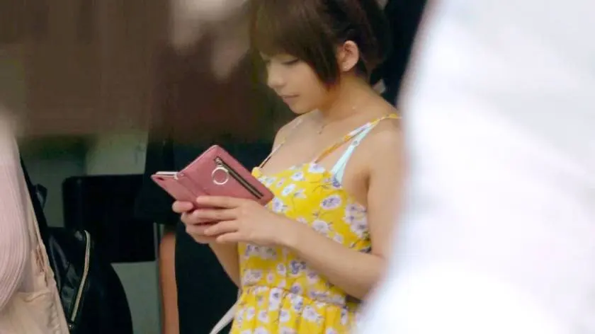 【動画あり】りか 22歳 旅館仲居 募集ちゃん ～求む。一般素人女性～ 261ARA-212 シロウトTV (1)