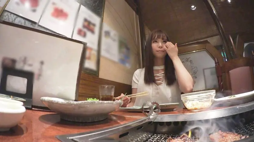 【動画あり】お一人様焼肉女子は店内ナンパで釣れるのか？ MAAN-san しほ 300MAAN-075 (1)