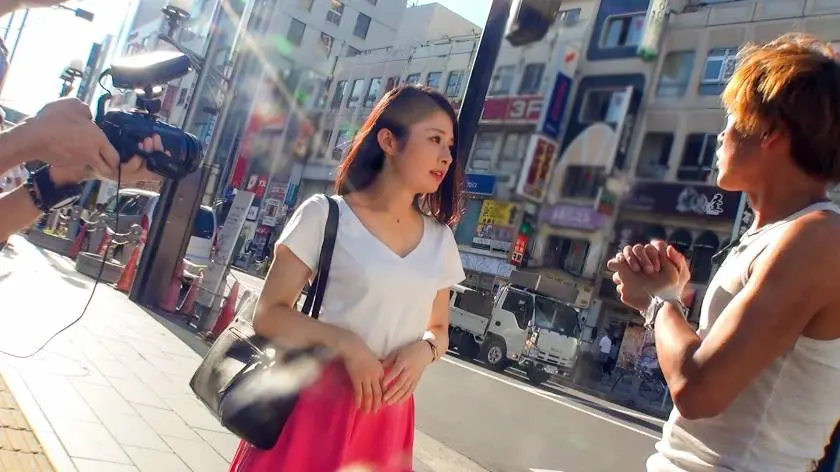 【動画あり】 マジ軟派、初撮。 948 わかば 20歳 中古バイクショップの店員 ナンパTV 200GANA-1494 (1)