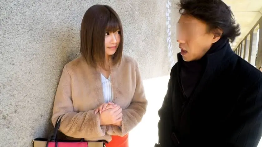 【動画あり】街行くセレブ人妻ナンパ celeb.59 石川さん 24歳 癒し系奥様 300MIUM-208 (2)
