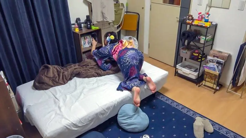 【動画あり】【花火大会・浴衣ナンパ！】百戦錬磨のナンパ師のヤリ部屋で、連れ込みSEX隠し撮り 072 あい 20歳 女子大生 ※ガールズバー店員 ナンパTV 200GANA-1797 (2)