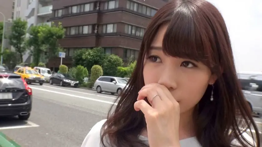 【動画あり】街行くセレブ人妻ナンパ ユイさん 26歳 夜の性活の不満を他人棒で解消する！見た目は清純！中身はどエロなセレブ妻！ 300MIUM-280 (2)