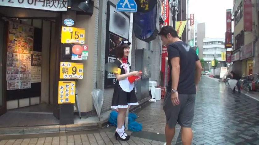 【動画あり】コスプレカフェナンパ 43 なつき 19歳 大学1年生・建築学部 ※コスプレ喫茶でバイト ナンパTV 200GANA-1792 (1)