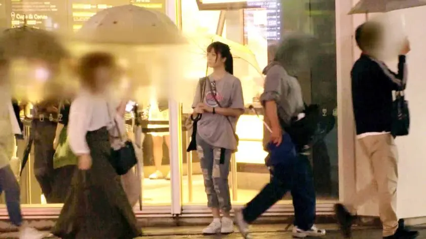 【動画あり】募集ちゃん ～求む。一般素人女性～ のあ 21歳 大学生(法学部・球場のビール売り子) 261ARA-313 (1)