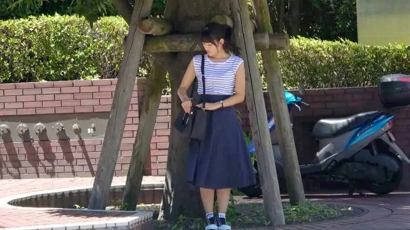 【動画あり】募集ちゃん ～求む。一般素人女性～ なお 21歳 建築会社(事務職) 261ARA-316 (1)