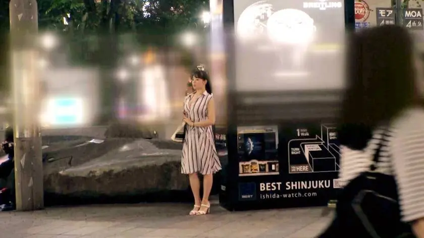 【動画あり】募集ちゃん ～求む。一般素人女性～ ナツコ 25歳 ホステス 261ARA-318 (1)