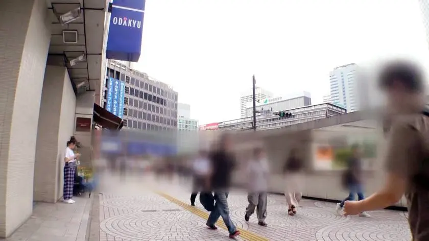 【動画あり】募集ちゃん ～求む。一般素人女性～ あかり 21歳 ケーキ屋(パティシエ見習い) 261ARA-326 (2)