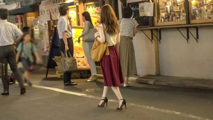 【動画あり】マジ軟派、初撮。 1170 れいか 29歳 百貨店の美容部員 ナンパTV 200GANA-1868 (1)