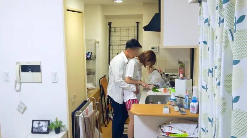 【動画あり】百戦錬磨のナンパ師のヤリ部屋で、連れ込みSEX隠し撮り 093 みほ 22歳 お笑い芸人(メイドカフェバイト) ナンパTV 200GANA-1906 (2)