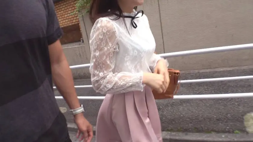 【動画あり】いくらでラブホ！？ No.013 ちはる 20歳 女子大生(テニサー所属) 300NTK-111 (1)
