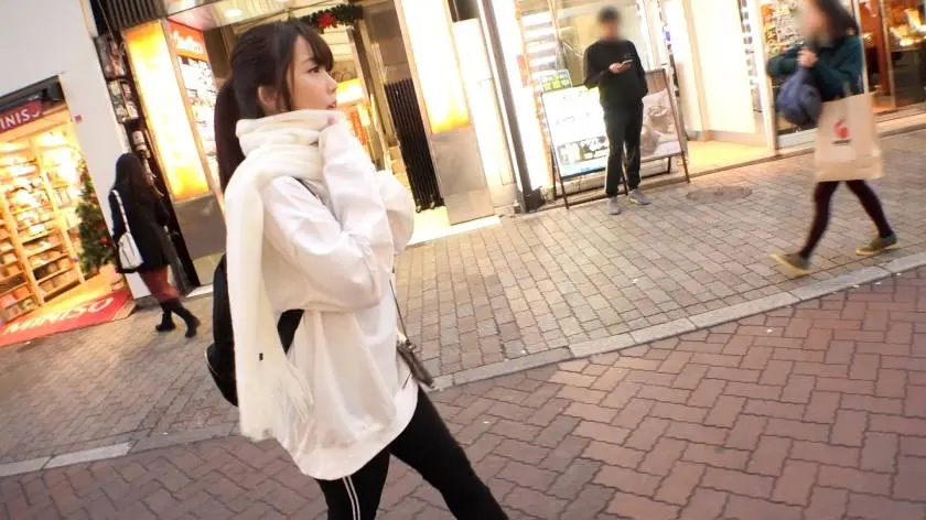 【動画あり】マジ軟派、初撮。 1228 くるみ 22歳 レディースアパレルのルート営業 ナンパTV 200GANA-1961 (1)