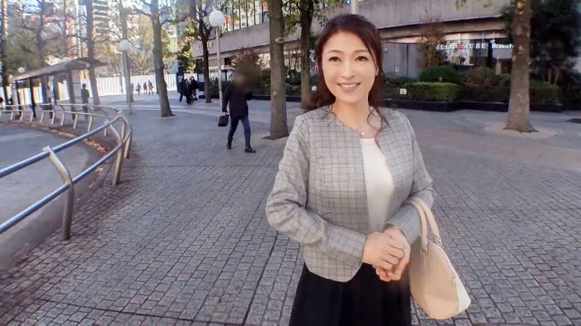【動画あり】マジ軟派、初撮。 1255 今日子 44歳 専業主婦 ナンパTV 200GANA-1987 (1)