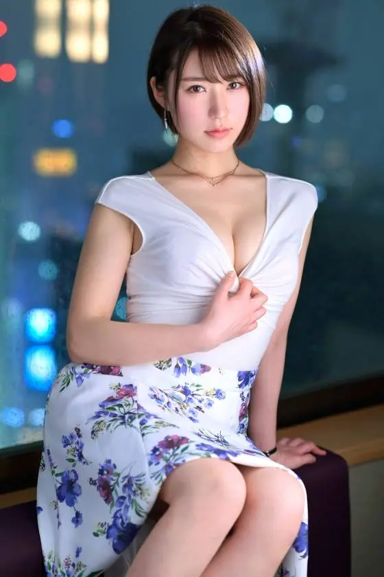 【動画あり】ラグジュTV 1092 井吉涼香 24歳 図書館の司書 259LUXU-1105 (1)