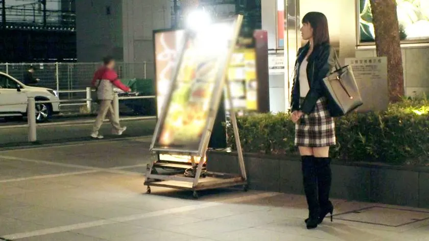 【動画あり】募集ちゃん ～求む。一般素人女性～ あやね 23歳 金融機関窓口勤務 261ARA-416 (1)