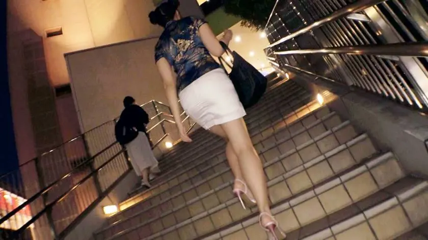 【動画あり】募集ちゃん ～求む。一般素人女性～ えちか 20歳 通訳(中国語) 261ARA-441 (2)