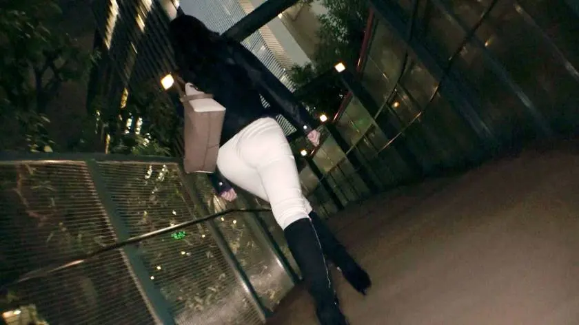 【動画あり】募集ちゃん ～求む。一般素人女性～ すみれ 27歳 信用金庫(受付・事務) 261ARA-463 (2)