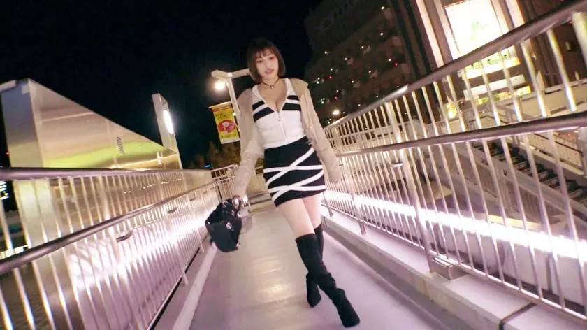 【動画あり】募集ちゃん ～求む。一般素人女性～ はずき 26歳 ラウンジ 261ARA-469 (3)