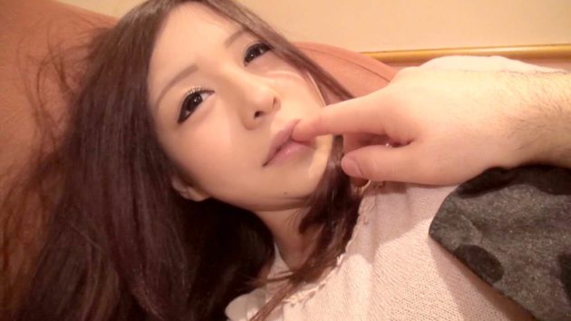 素人個人撮影、投稿。521 ミリ 18歳 猫カフェ店員 (26)